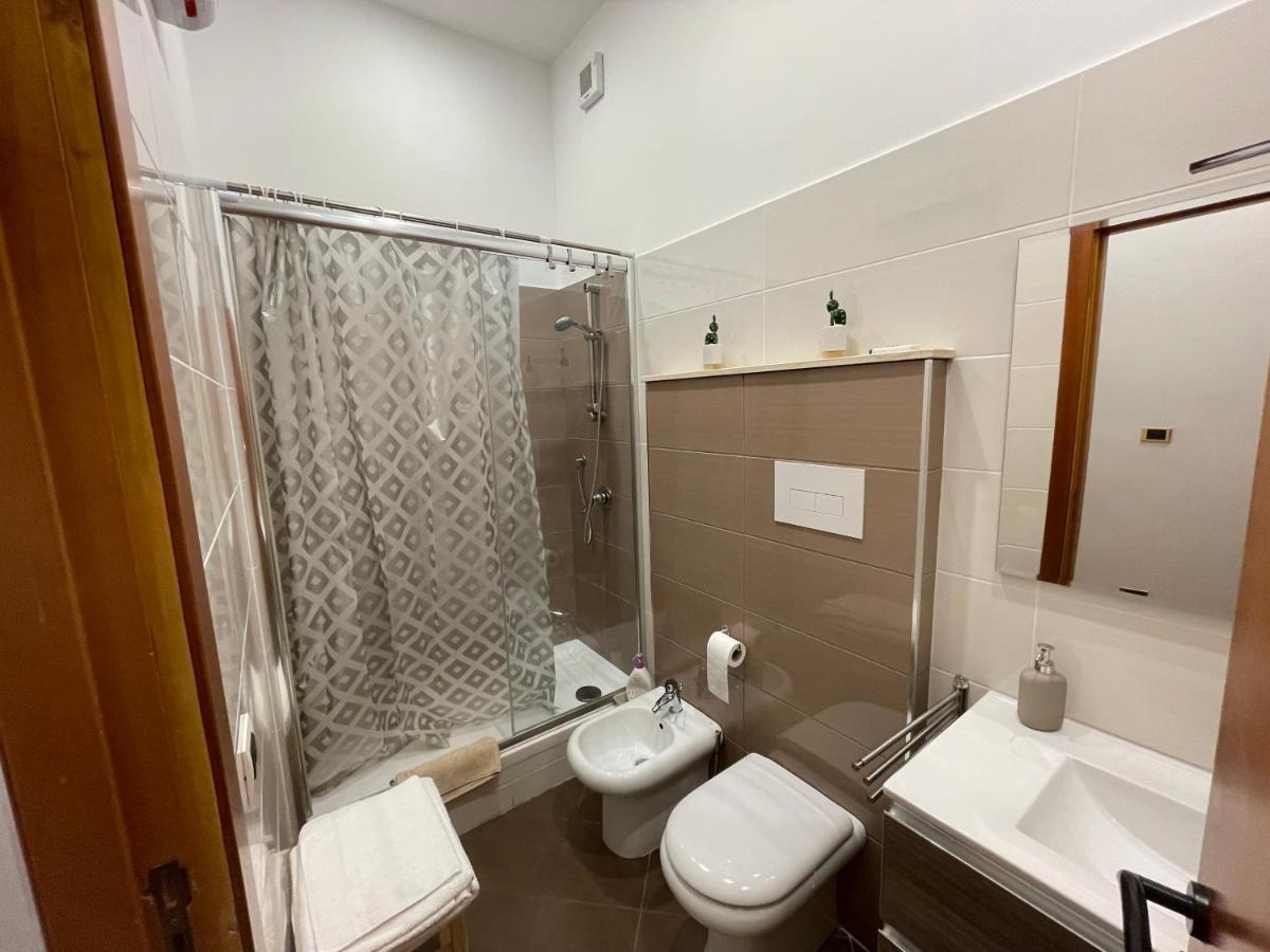 Apartmán La Finestra Sul Corso Neapol Exteriér fotografie